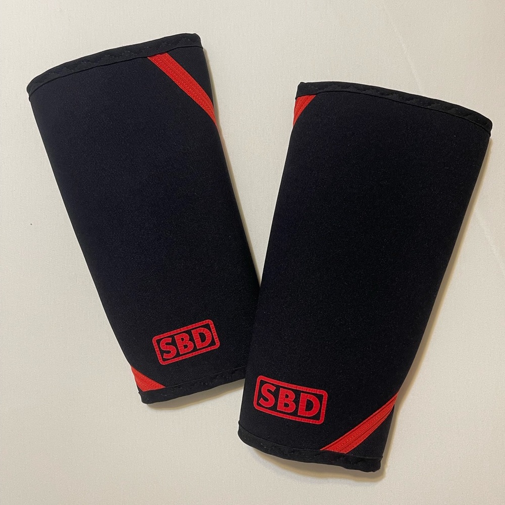 SBD KNEE SLEEVES SIZE SMALL - LIKE NEW - CURRENTLY SOLD OUT